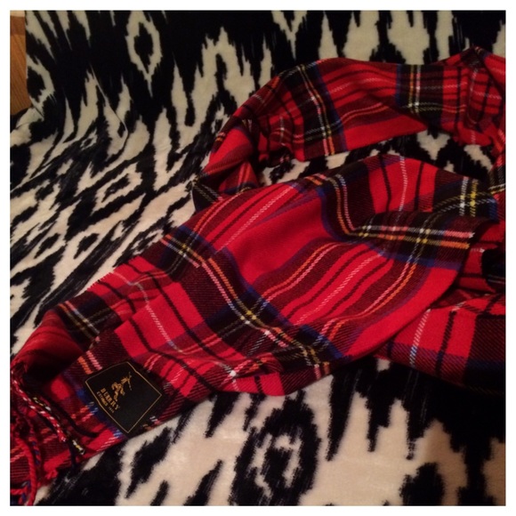 🔵 Burberry Scarf (SOLD) - Picture 2 of 3