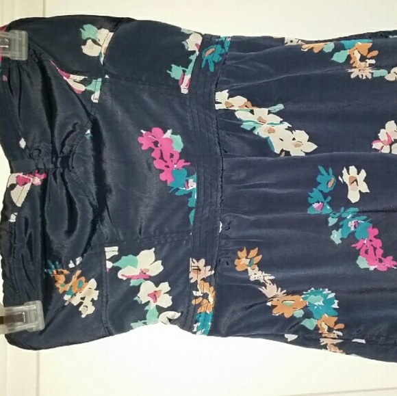 American eagle size 2 floral strapless romper