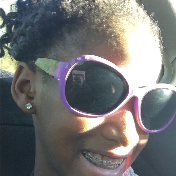 Meet your Posher, Jayla - Picture 2 of 2