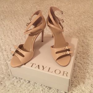 Brand New Ann Taylor Heels Sz 9