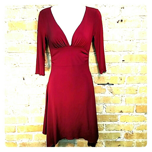 Deep v red midi
