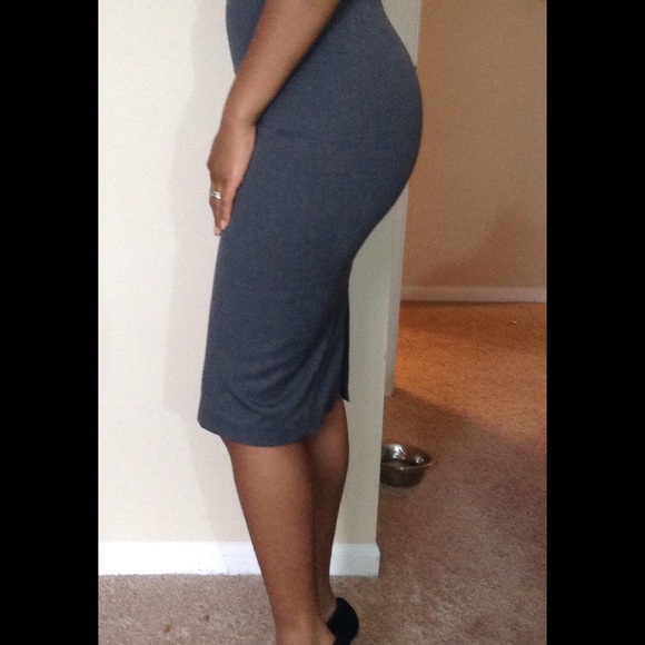 Express pencil skirt 💞 - Picture 2 of 4