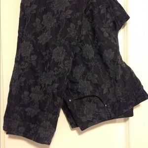 Patterned navy jeans