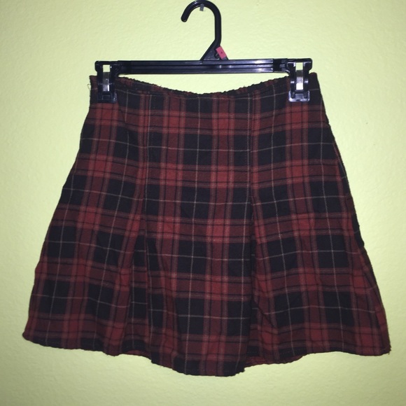 Red and Black Plaid Brandy Melville Skirt
