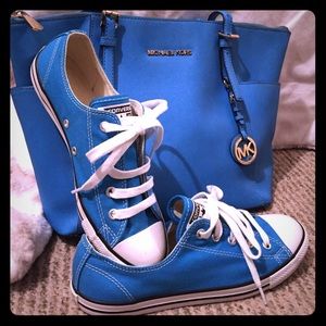Electric blue Converse