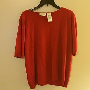Red short sleeved sweater