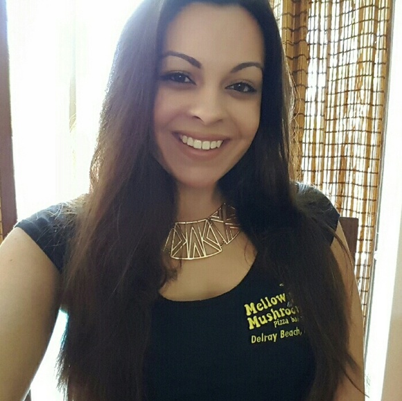 Meet your Posher, Toni