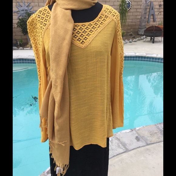 Blouse Bell long sleeves Med-XLRG