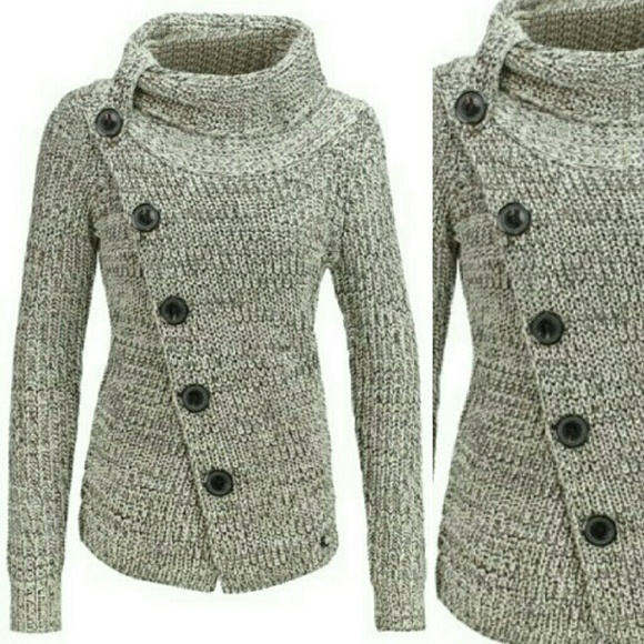 Sweaters - Button down turtleneck