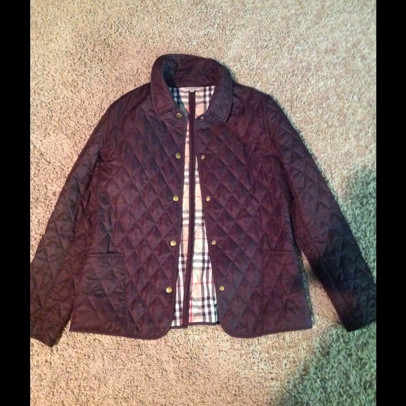 AUTH BURBERRY DIAMOND QUILTED JACKET *Negotiable