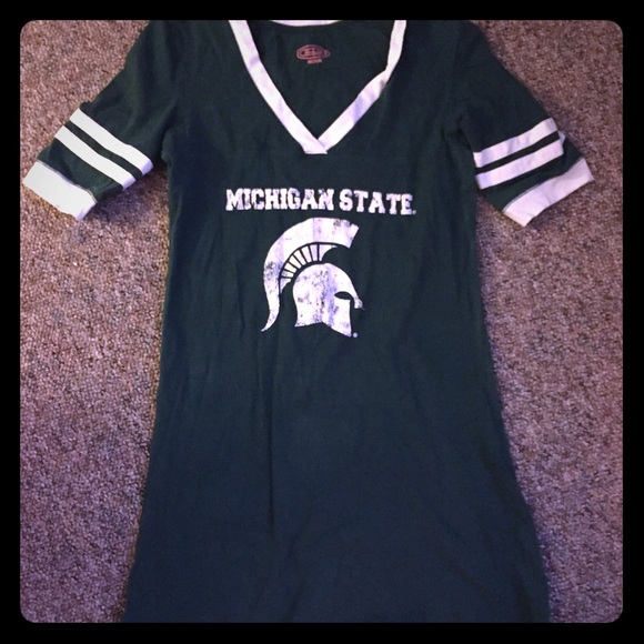 MSU nightgown