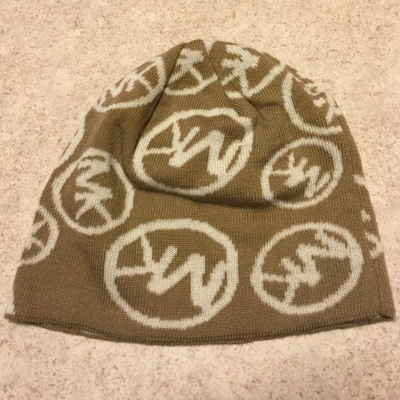 Michael Kors Accessories - MICHAEL KORS TAN AND CREAM HAT & SCARF SET IN EUC