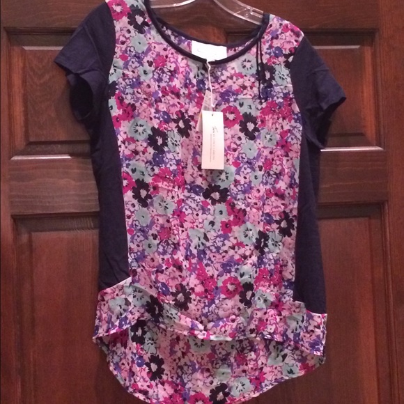 Two by Vince Camuto floral sheer top