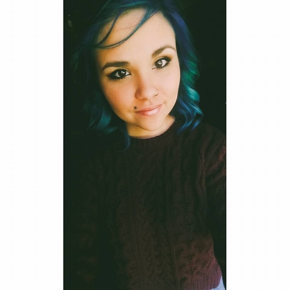 Meet your Posher, Rebecca