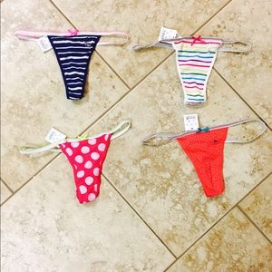 Listed for HAPPYSMALLSIZE 4 XSMALL AERIE THONGS