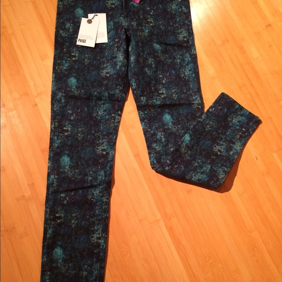 Paige NWT multi colored skinny jean.
