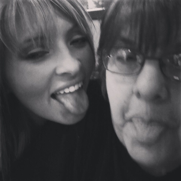 Meet your Posher, Loren - Picture 1 of 1