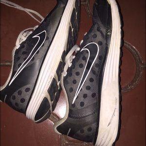 Nike tenis shoes