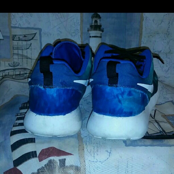 nike roshe run (slight custom) - Picture 3 of 4