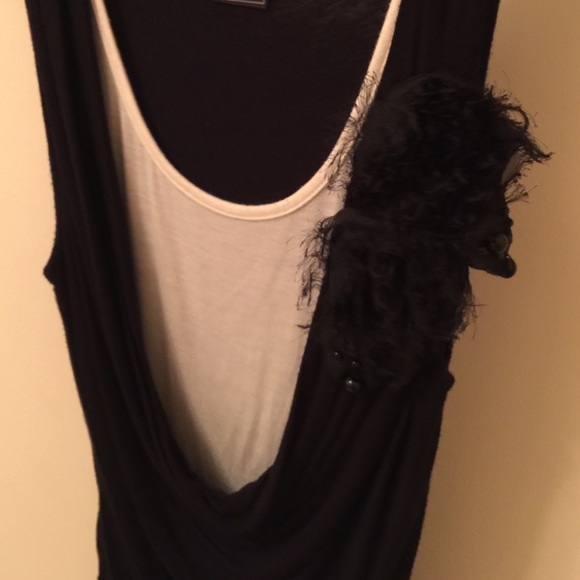 Double-Lined Ruched Tank - Picture 4 of 4