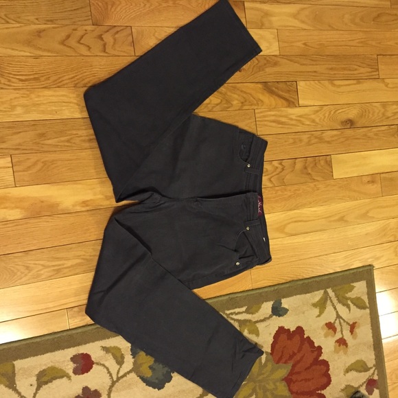 Dark blue Gloria Vanderbilt jeans.