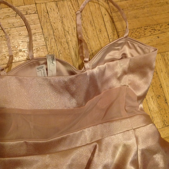 More pics - Picture 2 of 3