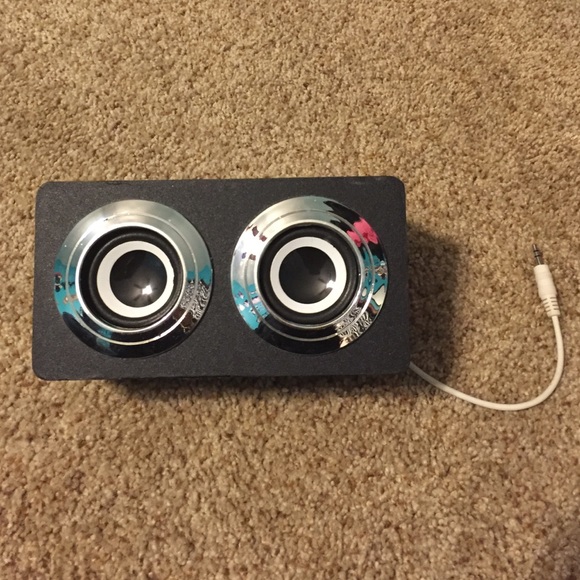 Plug in phone Music radio