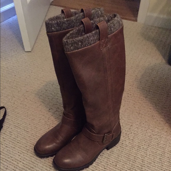Brown boots