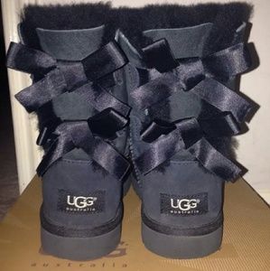 Bailey bow uggs