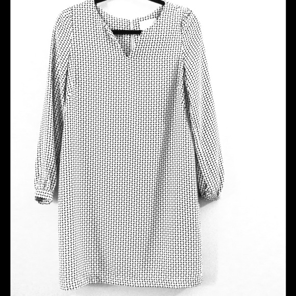 Black & white long sleeve dress
