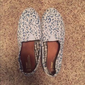 Blue Cheetah Print Toms