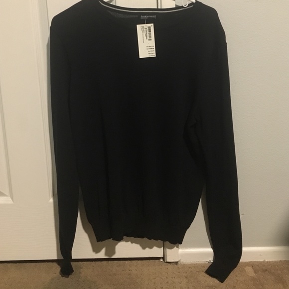 basic crew neck sweater never worn