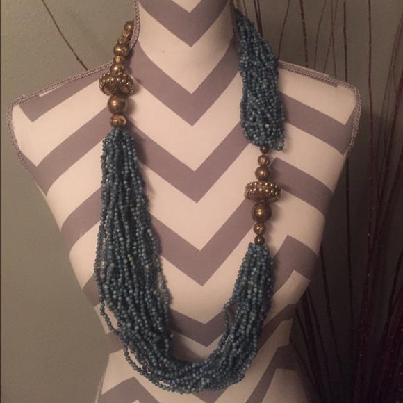Turquoise bead necklace