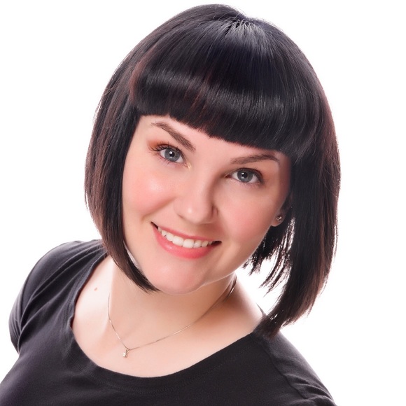 Meet your Posher, Sarah - Picture 2 of 2