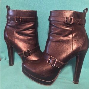 Simply Vera Wang High Heel Ankle Boots