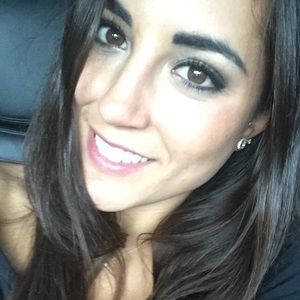 Meet your Posher, Melanie