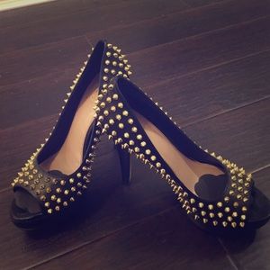 Vince Camuto heels