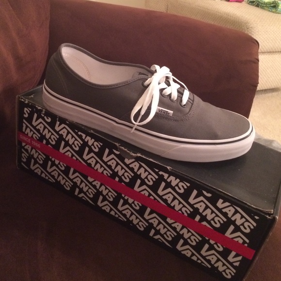 Men's Vans size 9.5