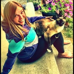 Meet your Posher, Alicia