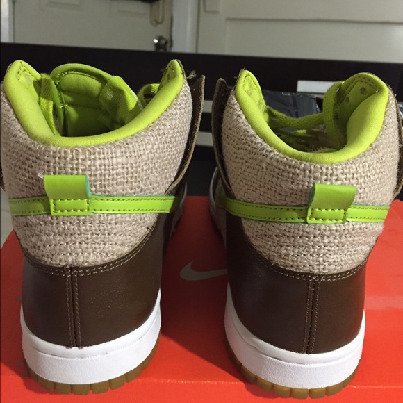 Shrek shoes store You will applaud our selection of designer shoes for men, including Nike, Jordan, adidas, Vans, and more. Get the latest styles for less. Plus, enjoy free shipping over $75 at Shiekh so get the shoes .