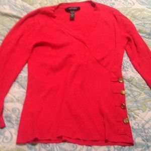 Orange pink color weared 4 times 1 button missing