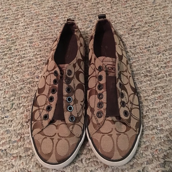 Coach Shoes - Picture 4 of 4