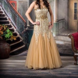 Sherri Hill prom dress