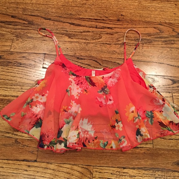 Crop top