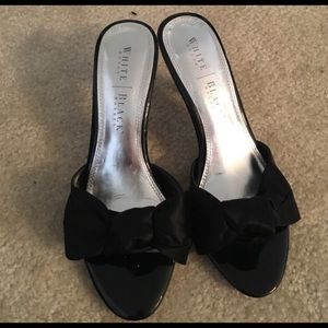 White House Black Market Kitten Heels