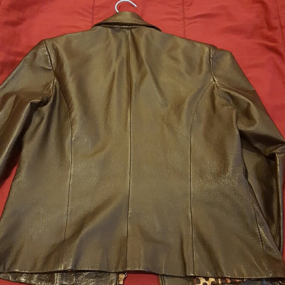Leather jacket - Picture 4 of 4