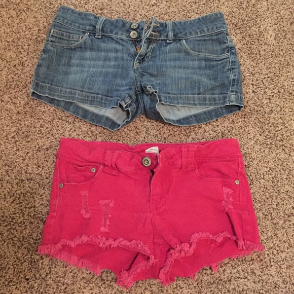 Two short shorts - Picture 1 of 4
