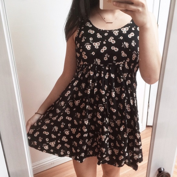 ❌SOLD❌Vintage Flower Print Dress - Picture 4 of 4