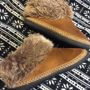 Isotoner Bootie Slippers