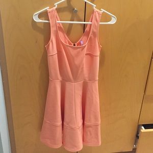 Peach lulus dress
